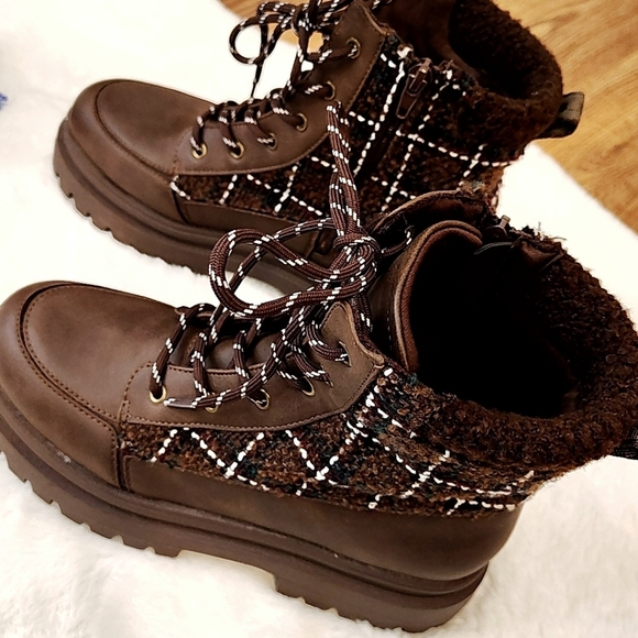 Rocket Dog Desmond Brown Lug Plaid Ankle Boots Size 8.5 - Picture 7 of 13